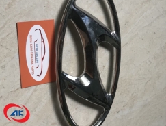 LOGO HYUNHDAI CHỮ H 	HD65/ HD72 - 864106A001
