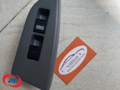 Công tắc bấm kính cửa trái L2 - ISUZU - 980017372