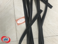 ROONG KÍNH CỬA LÊN XUỐNG SỢI NHỎ, GIỮA (SU)	HB120 - 811238D100