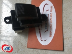 CÔNG TÁC BẤM KÍNH CỬA PHẢI	IZ49 - 8-53265052RH