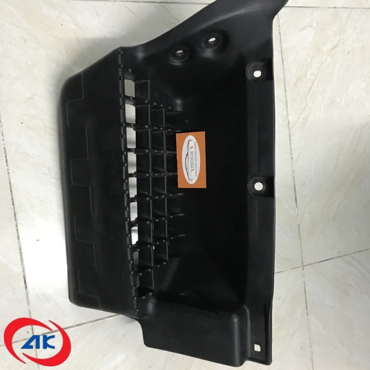 BÀN ĐẠP LÊN XUỐNG PHẢI	IZ650- DN3-13220-AA