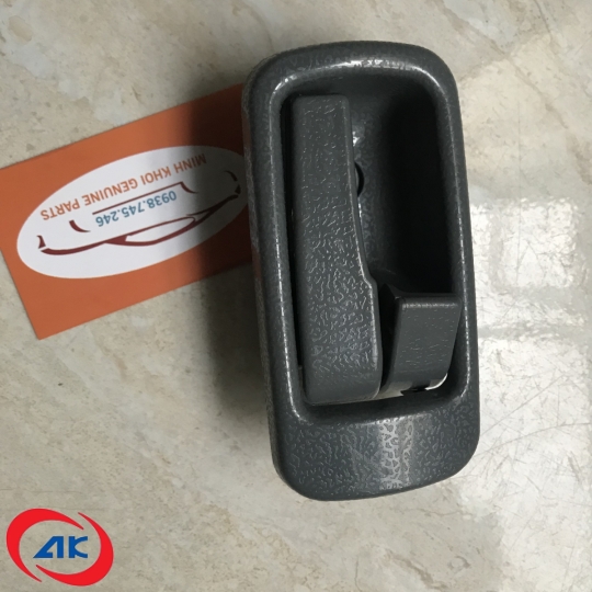 TAY MỞ CỬA TRONG BÊN PHỤ	AUMAN - 1B24961500032