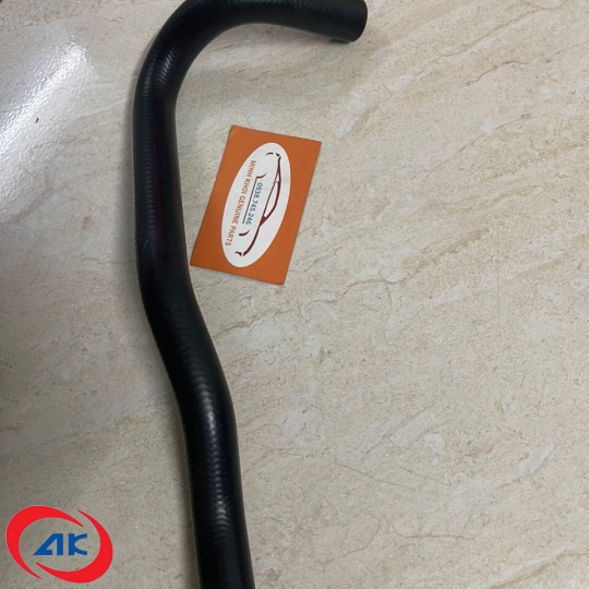 ỐNG NƯỚC VÀO KÉT SƯỞI KIA K200 / K250 - 973104E511