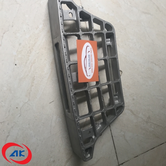 BÀN ĐẠP LÊN XUỐNG LH NHÔM/ BỆ BƯỚC CHÂN CABIN	HINO 500 - 51771-E0090