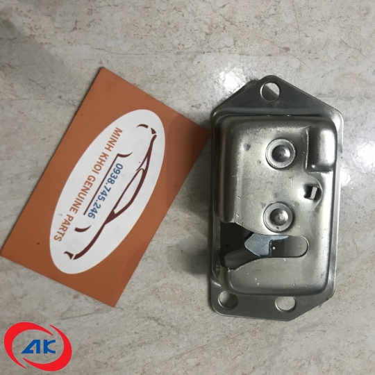 Ổ KHÓA NGẬM CỐP SAU	SUZUKI VAN 500 KÝ - MK410BV110
