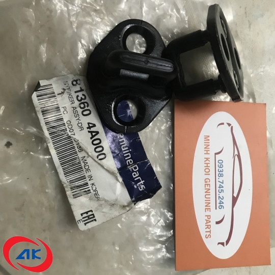 GHẾT CỬA TRƯỚC	HD65/72 - 813604A000