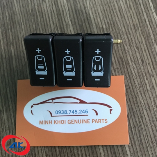 CÔNG TẮC NÂNG HẠ GHẾ TÀI  - 897187M000