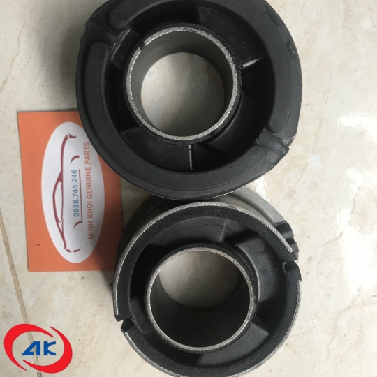 CAO SU TRỤ CHÂN CABIN TRƯỚC , ISUZU 1T9 - 8-98007037-1