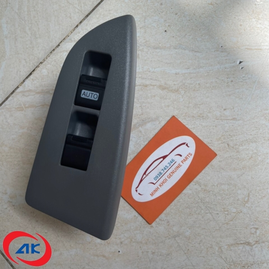 Công tắc bấm kính cửa trái L2 - ISUZU - 980017372