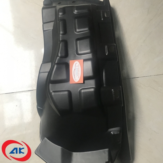 LỒNG VÈ CHẮN BÙN TRƯỚC TRÁI ISUZU QKR - 8-97853428-L
