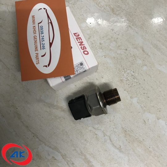 CẢM BIẾN ÁP SUẤT TRÊN THANH RAIL HD EX8  - 1429962596 / 331004A900