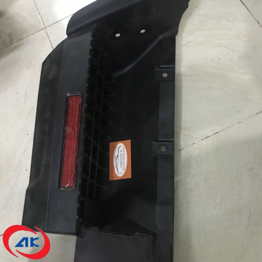 ỐP BÀN ĐẠP LÊN XUỐNG RH	VEAM VT200/VT250 - MK-09387
