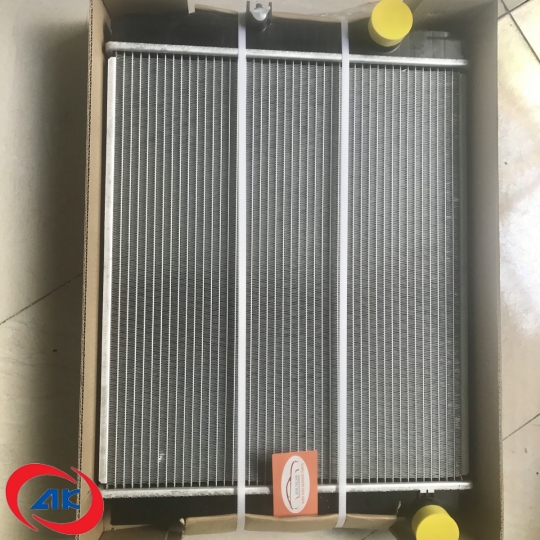 KÉT NƯỚC	FUSO CANTER 4.99 - ME413765