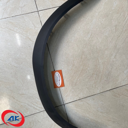 ỐP CUA DÈ BÁNH XE , PHẢI DONGBEN SRM TẢI T20 - 2803102-J01