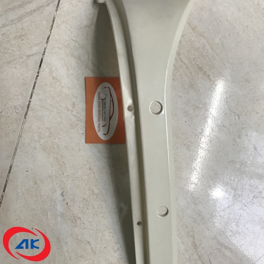 CUA ROONG ĐÈN PHA PHẢI / ỐP TRANG TRÍ ĐÈN PHA DƯỚI PHẢI	FLD250 E4 - 1B15853100056
