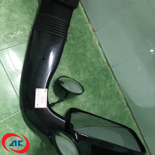 KÍNH CHIẾU HẬU CÓ GỌNG , PHẢI 	TB82/UNIVER- 876028D331EB