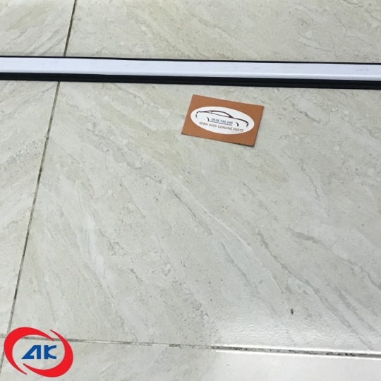 Lông nheo cửa ngoài trái, IZ65 - bn3-d20101-ab