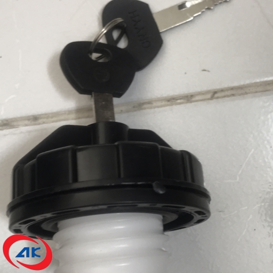 NẮP THÙNG DẦU CÓ CHÌA KHÓA 	HD65/72 - 311805HA00