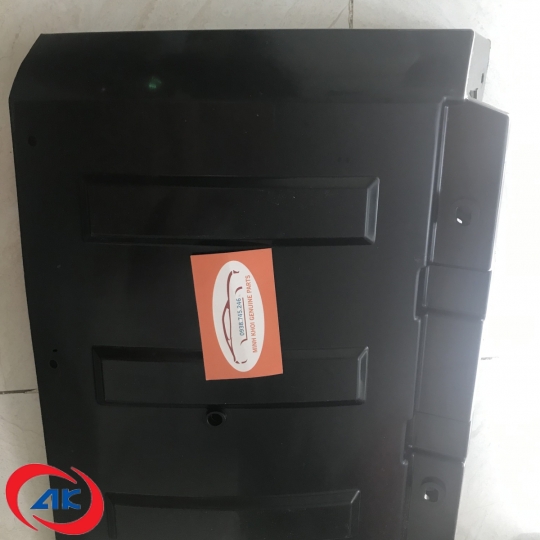 DÈ CHẮN BÙN SAU PHẢI RỘNG 410MM	NEWFRONTIER-K250 - THF01D002893