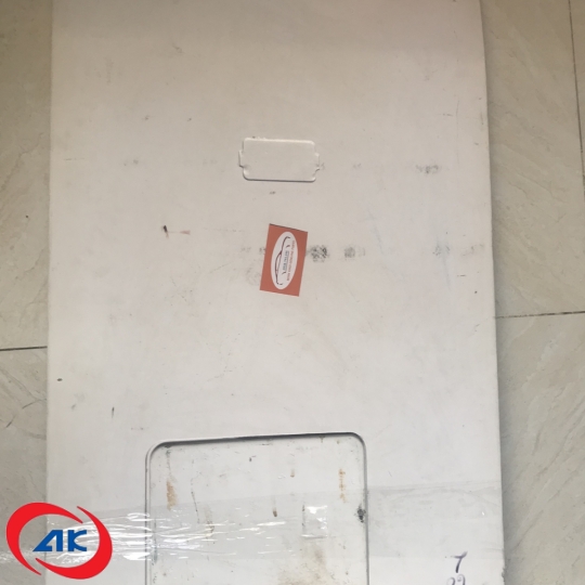 NẮP CỐP THÙNG DẦU TRÁI 600 X 980 COMPOZIT	TRACOMECO / HB120 - 1024718001A