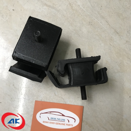 CAO SU CHÂN MÁY TRƯỚC TRÁI PHẢI	TOWNER 750 - 465Q1001802