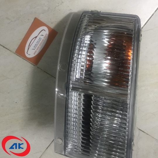 ĐÈN XI NHAN TRÁI	ISUZU FVM 8- 15 TẤN - 8982386310