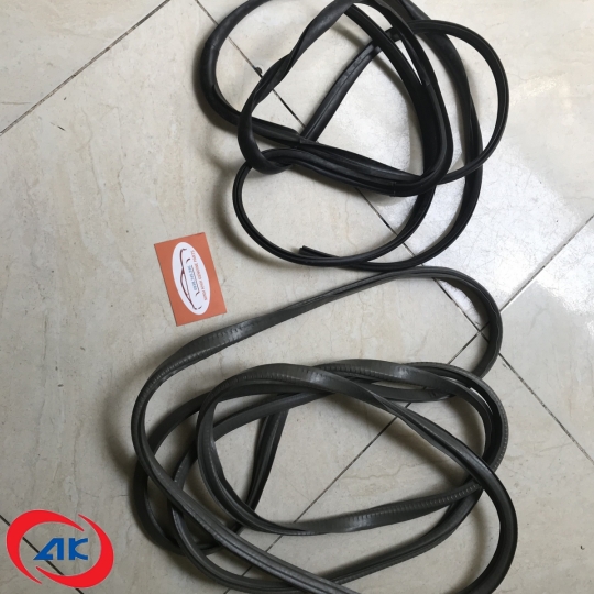 ROONG KÍNH CHẮN GIÓ  ISUZU QKR - 8-97857907-PT / 8-97853804-PT	