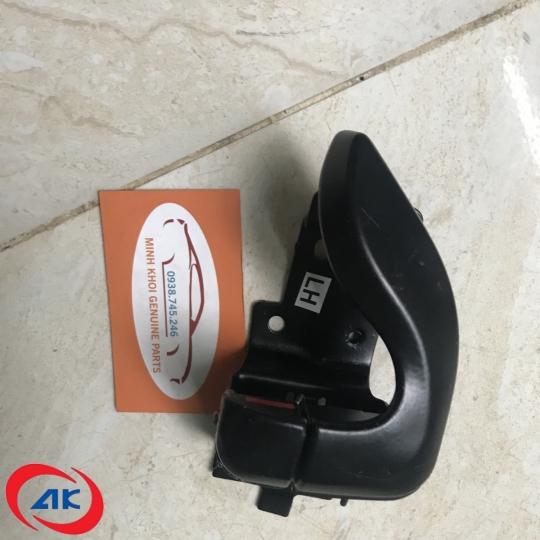 TAY MỞ CỬA TRONG, TRÁI, L2	HD65/72 - 823105H001