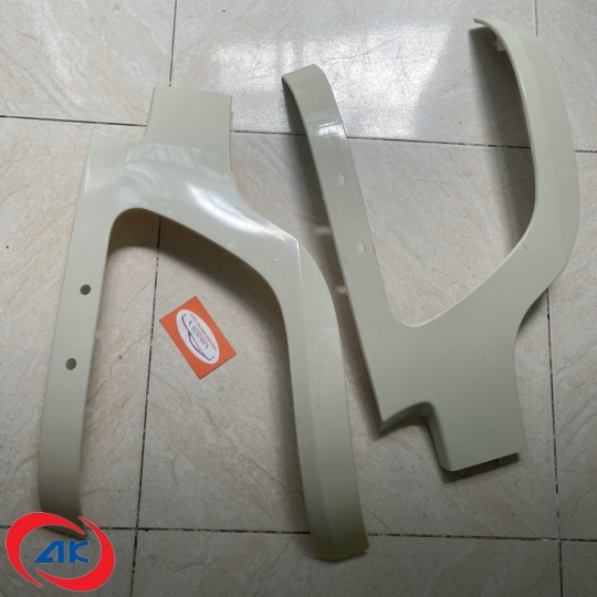 CUA ROONG ĐÈN PHA AUMARK - 1B18053100218 / 1B18053100217