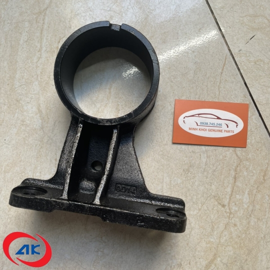 TRỤ CHÂN CA BIN PHẢI KIA K27 / K30 - 0K61A36111A